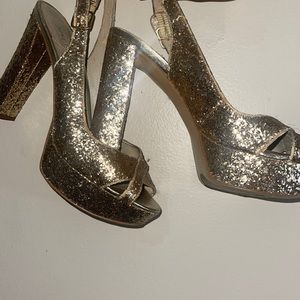 Nine West Size 10 Gold Heels Worn